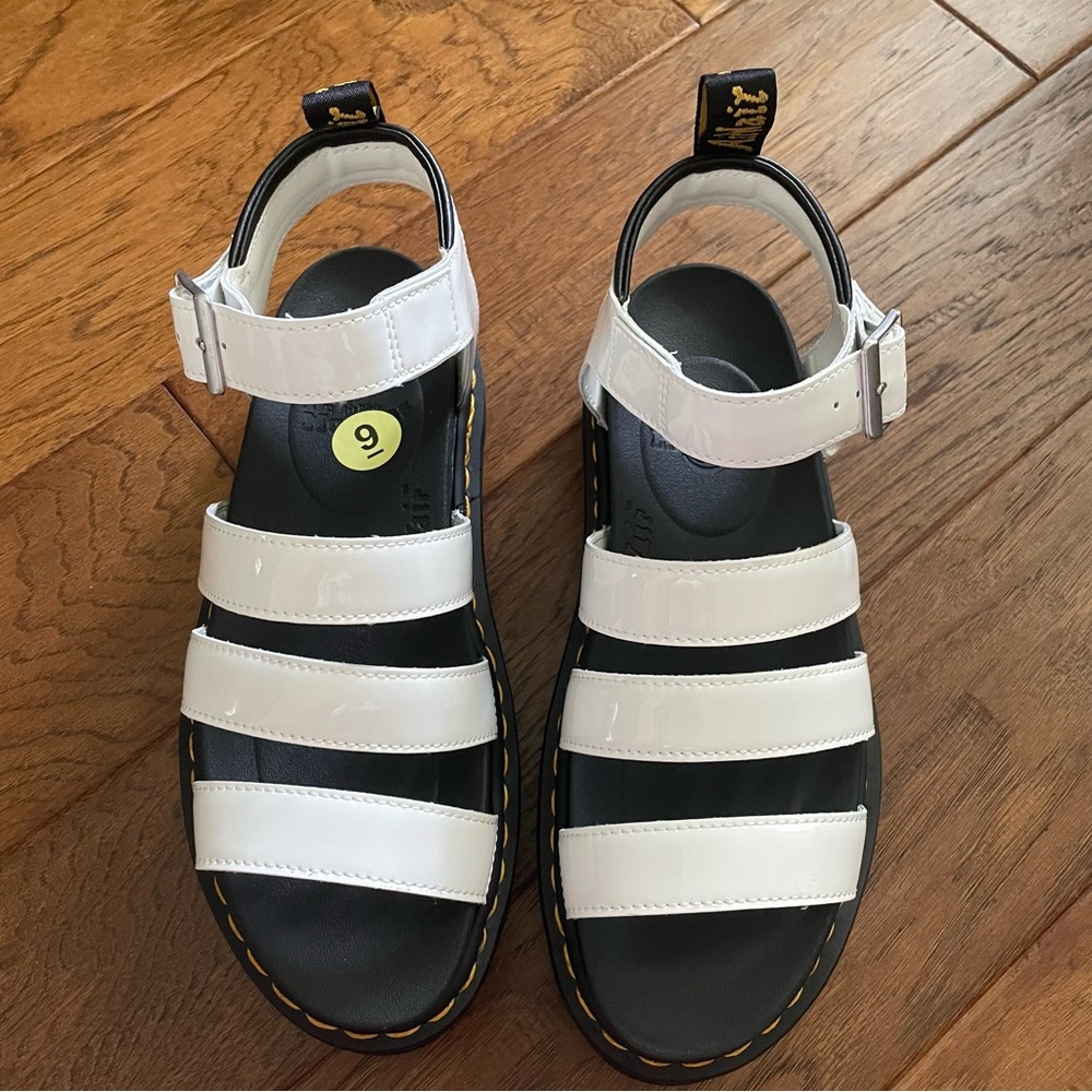 Dr Marten Doc AirWair Blaire Sandals White Strap Women’s Sz 9 SoftWair Platform